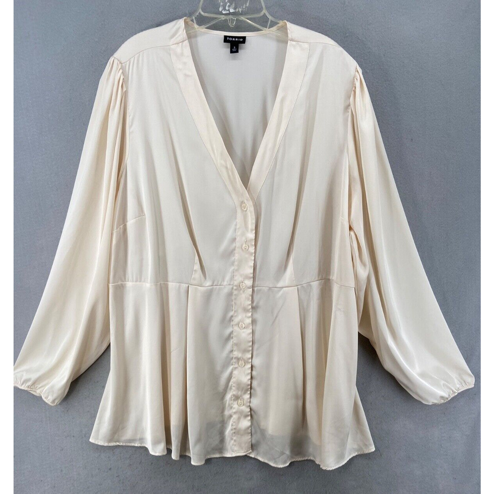 Torrid Shirt Womens Sz 3X Button Up Cream Ivory Satin Long Puff Sleeve V-Neck